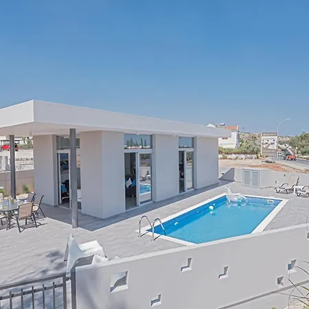 Five Bedrooms 1249 * Protaras
