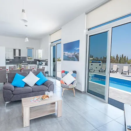 Villa Five Bedrooms 1249 Protaras