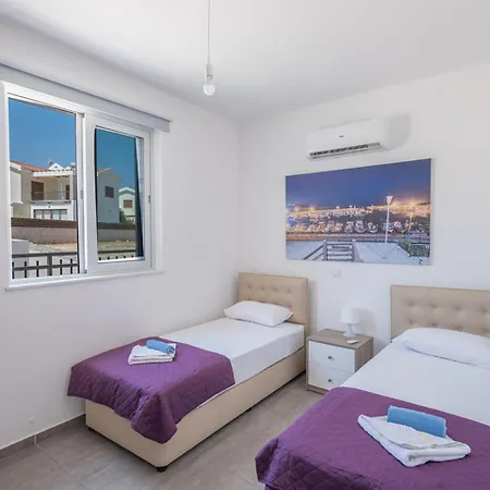 Villa Five Bedrooms 1249 Protaras
