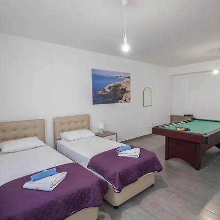 Five Bedrooms 1249 Villa Protaras